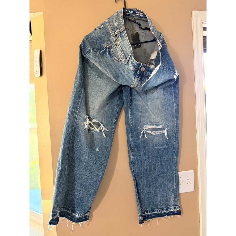 Torrid Wide Leg Jeans Womens 16 Tall Blue Distressed High Rise Raw Hem NWT Boho
